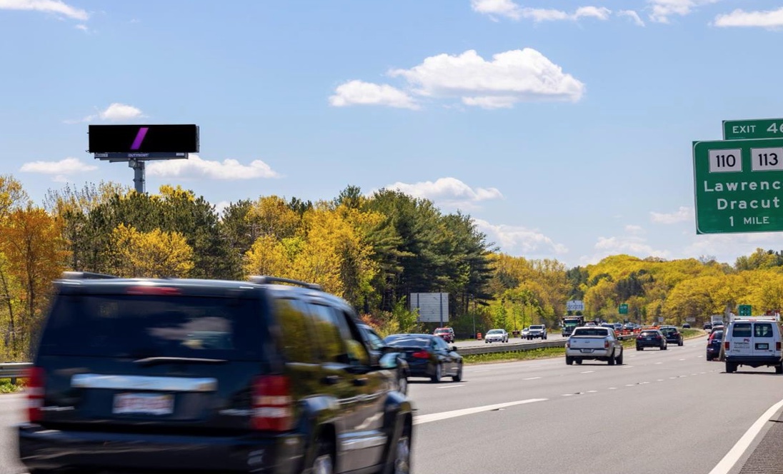 E/L (I-93) .5 Miles South of Pelham St. (Exit 47) F/N Media