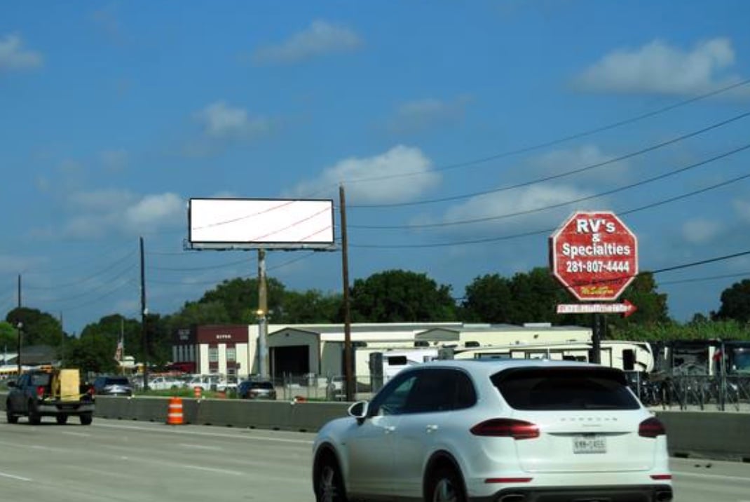 Hwy 290 Northwest Frwy NS 330ft E/O Ladino F/E - 2 Media