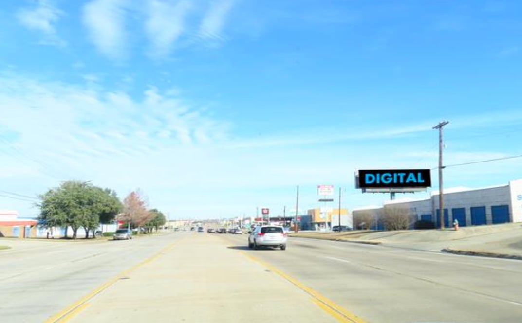 DIGITAL Denton Hwy ES 300ft N/O Twin Oaks F/S - 2 Media