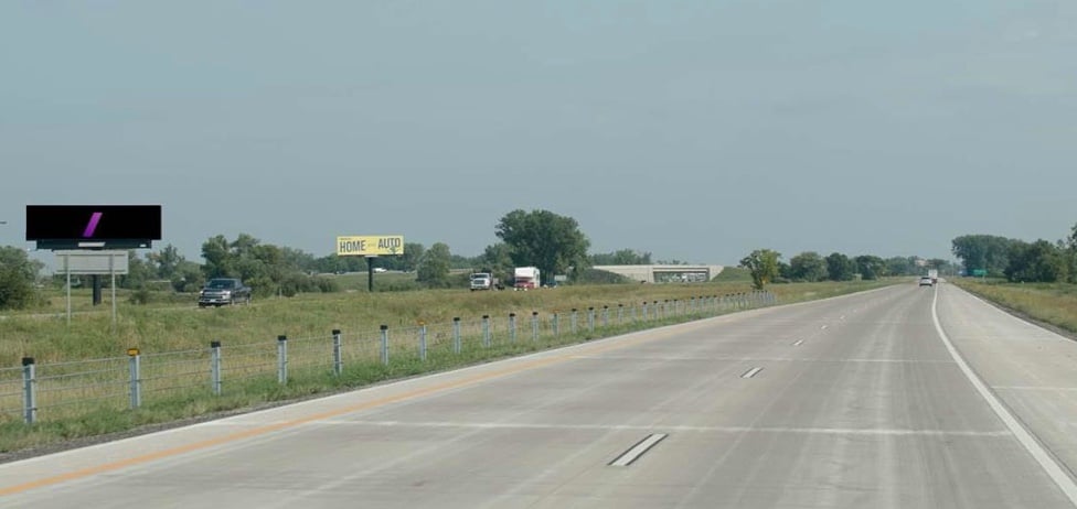 I-35E 2000 ft S/O I-35 Split W/L F/S Media