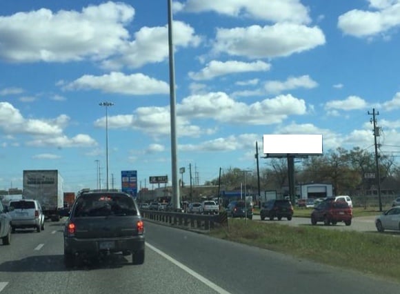 I-10 E (East Fwy) E/O E 610 Loop/ Houston Media