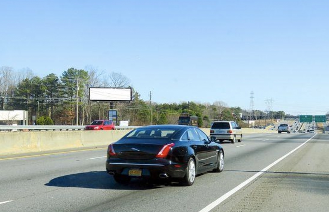 Peachtree Ind WS 620ft S/O Bay Colony F/S - 1 Media