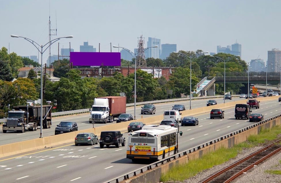 N/S I-90 (Mass Pike) @ Lincoln Street F/W Media