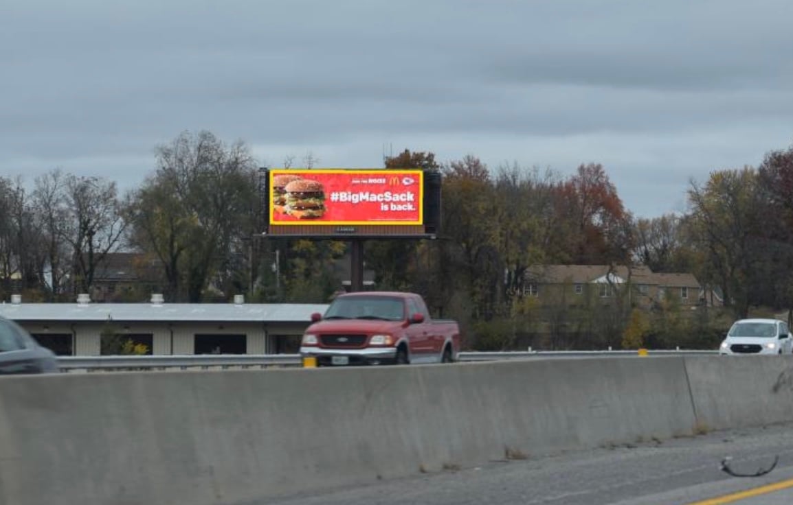 W/S I-435 .2 MI. N/O EASTWOOD TFCWY FS Media