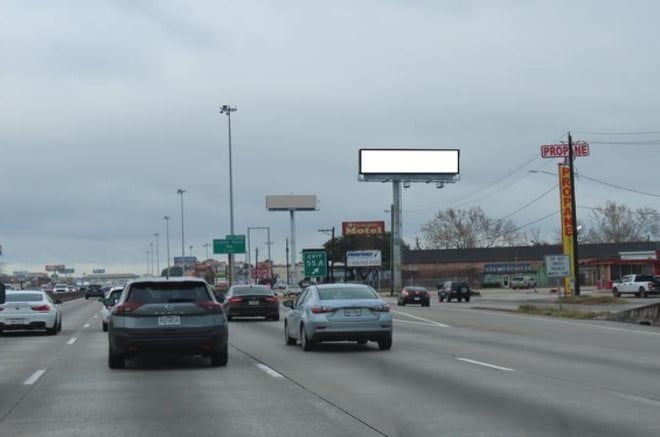 I-45 North Frwy ES 0.3mi N/O Tidwell F/S - 2 Media