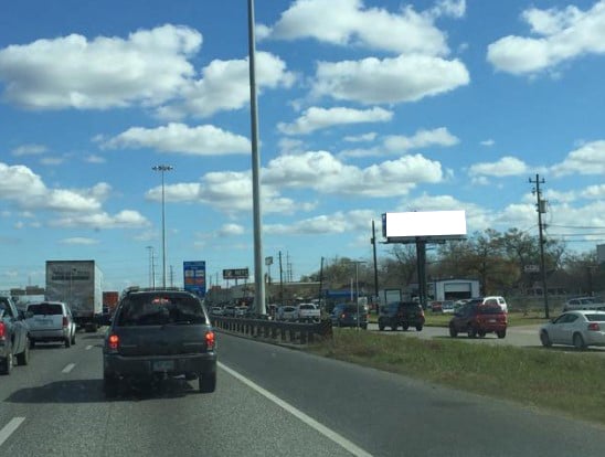 I-10 E (East Fwy) E/O E 610 Loop/ Houston Media