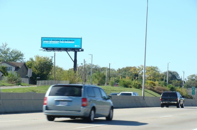 M-10 Fwy & Livernois Rd. N/L F/E Media