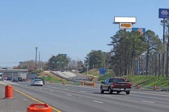 I-85N ES 200ft S/O Lawrenceville Suwanee Rd F/S - 2 Media