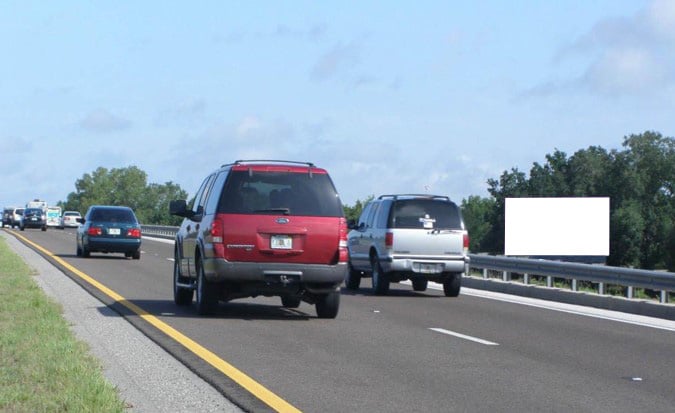 SSP (Fl Turnpike), 1.46 mi N/O SR 33; E/S F/S Media