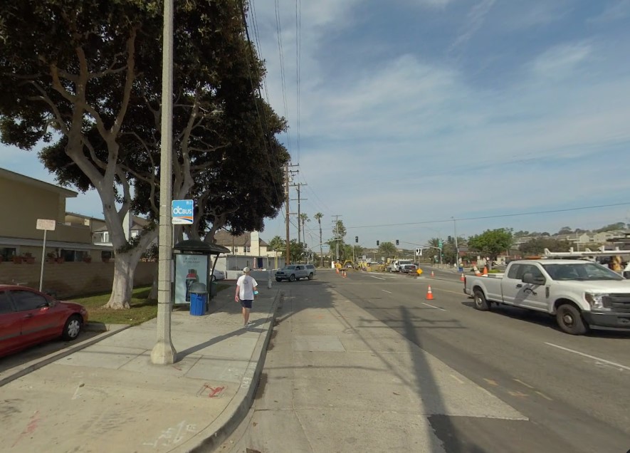 Balboa Blvd WS 100ft S/O River Av F/S - 2 Media