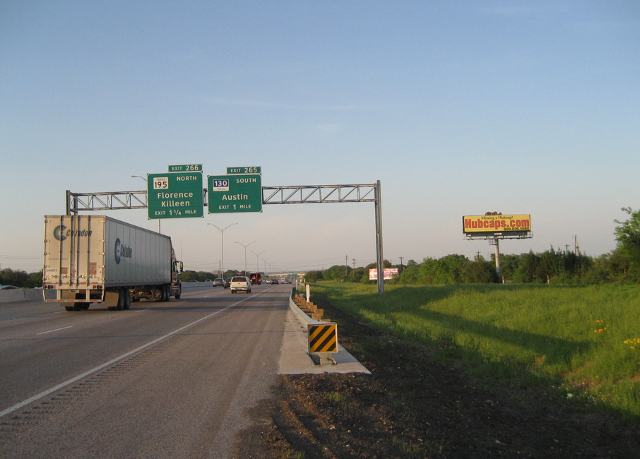 Interstate 35, 2.5 mi. N/O Highway 29 East Side of Interstate Media