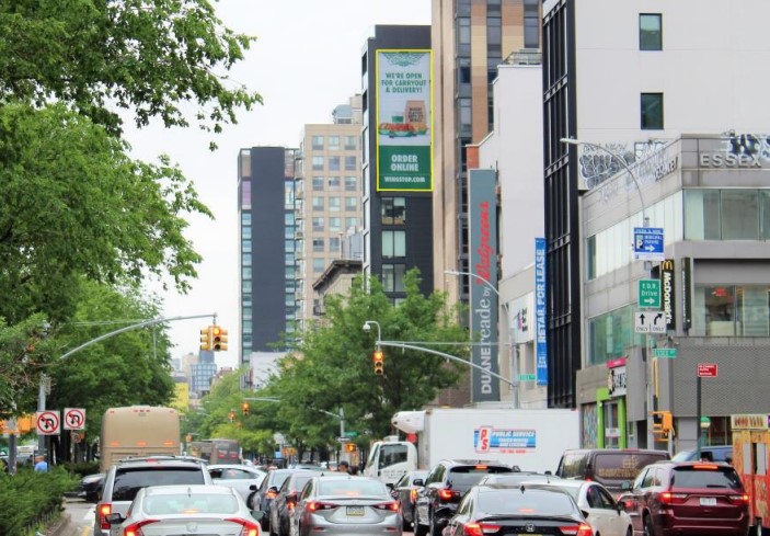 DELANCEY BTWN LUDLOW & ORCHARD Media