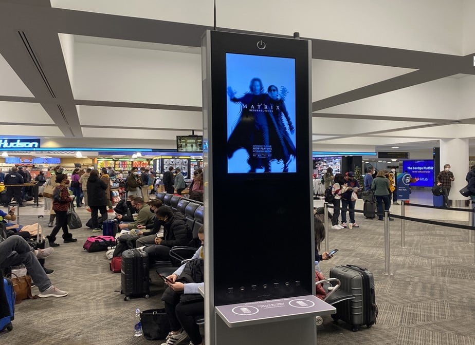 Terminal 7 Departures, Arrivals. Major airlines include United, British Airways. Media