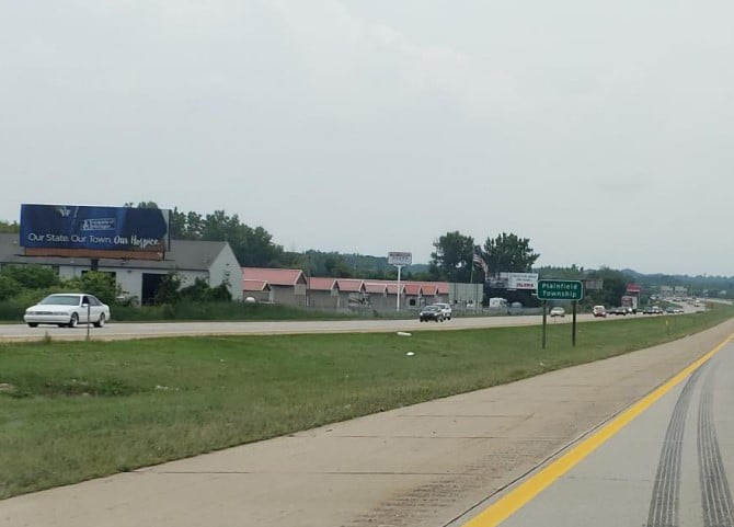 W/S US-131 1 MI N/O I-96 F/S Media