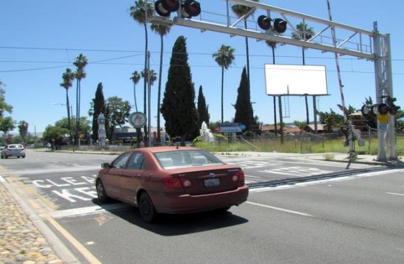 Blossom Hill SS 0.25mi E/O Almaden F/W - 1 Media