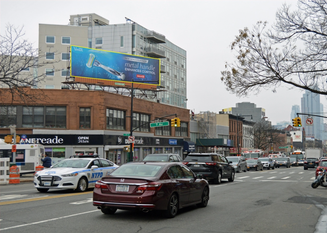 FLATBUSH & 7TH AVE .3MI S/O BARCLAYS CTR Media