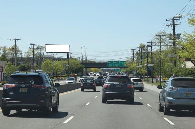 Rt 4 0.9 mi E/O Garden State Pkwy S/S F/E Media