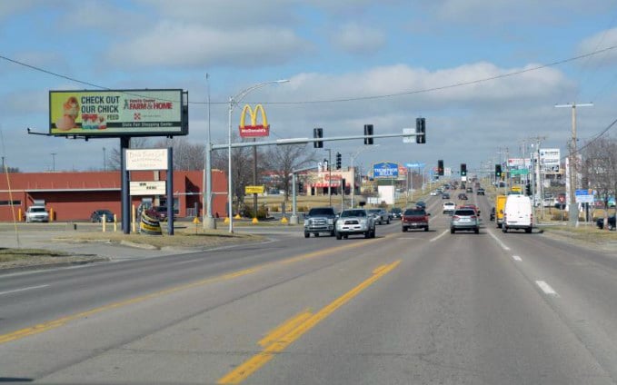 US 50 @ THOMPSON BLVD E/S Media