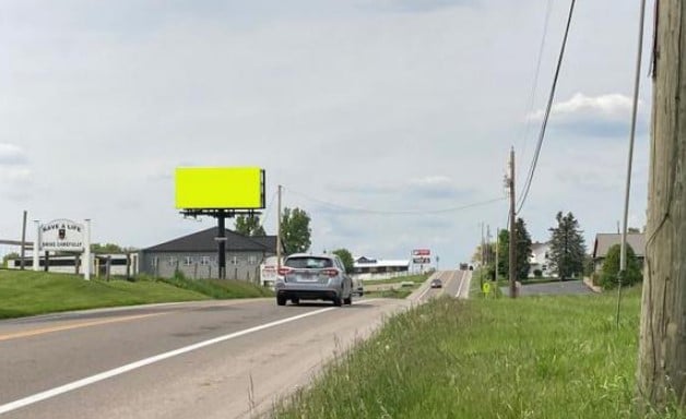 Prime location north of Mt. Hope. Visible to traffic traveling north into Mt. Eaton. Media