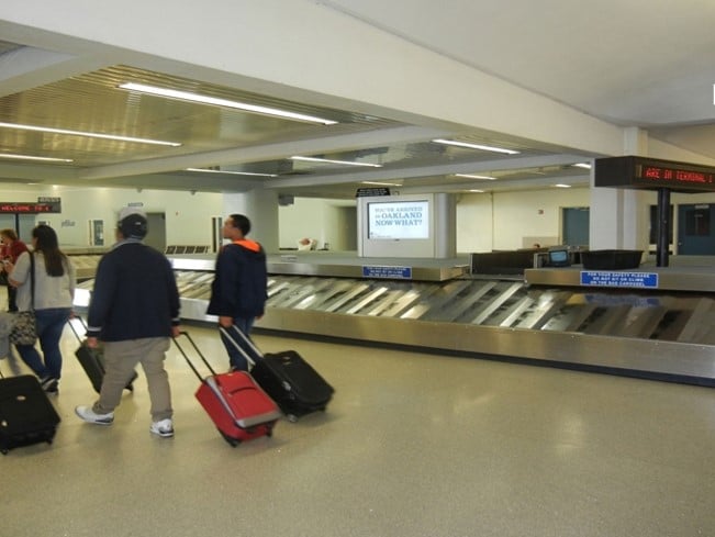 Terminal 1 and Terminal 2 baggage claim Media