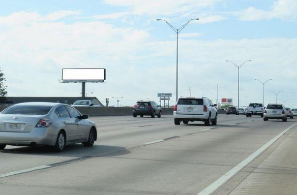 South Fwy (I-35W) ES 150ft S/O Baker St F/N - 1 Media