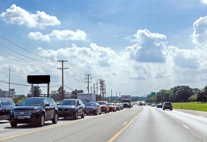 S/L E. Broad Street 1500 ft E/O I-270 F/E Media