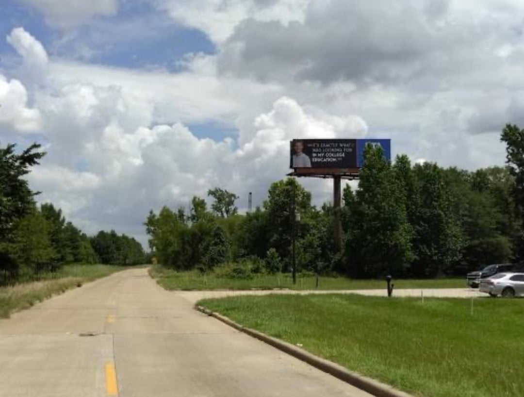 IH-45 IN CONROE F/S MIDDLE SIGN Media