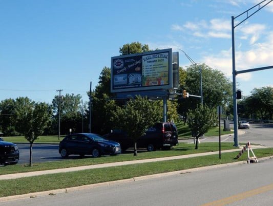 E.Main Cross & Central Parkway Media