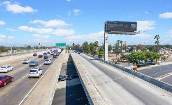 Century (105) Freeway, West Facing, S/L, 4’ E/O Long Beach Blvd., Lynwood Media