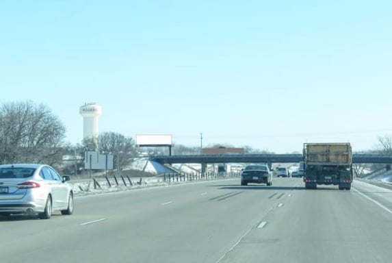 I-94 NS 1.7mi W/O Hwy 101 (Loc #5) F/NW - 1 Media