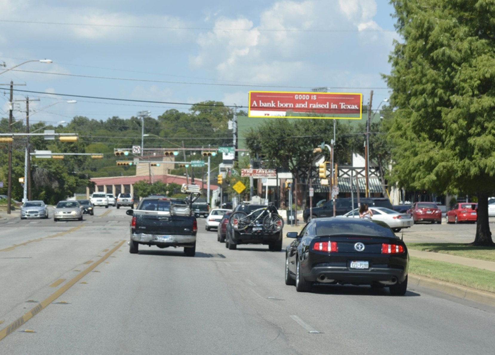 LAMAR BLVD E/S 200' N/O 12TH ST Media