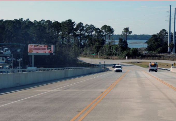 E/S of HWY 41(Clements Ferry Rd) 200' S/O WANDO RIVER Media