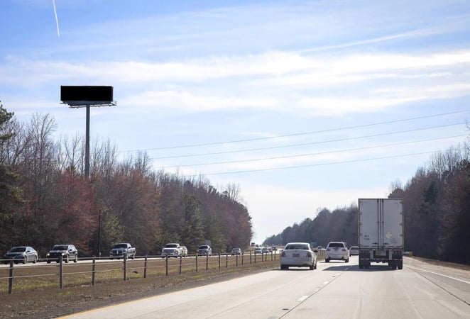 I-985 0.5 mi S/O Spout Springs Rd E/S F/N Media