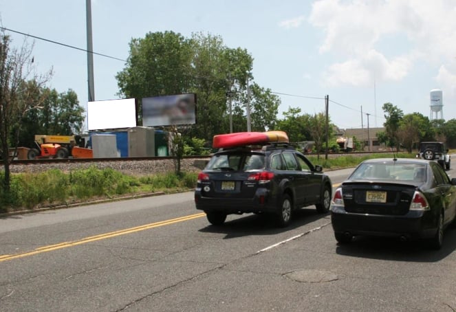 E/S Memorial Dr No Sylvania Av, Avon By The Sea F/N Media