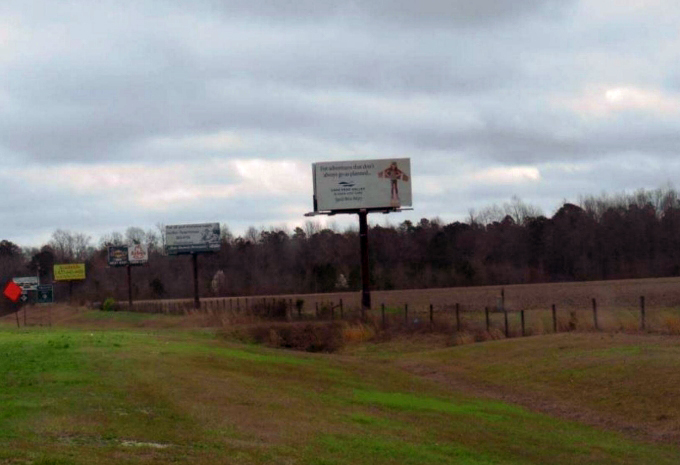 NC 87 -- 0.4 mi North of NC 87 and US 701 Interchange - West Side of Hwy 87 in Elizabethtown NC 28337 N/F RR Media