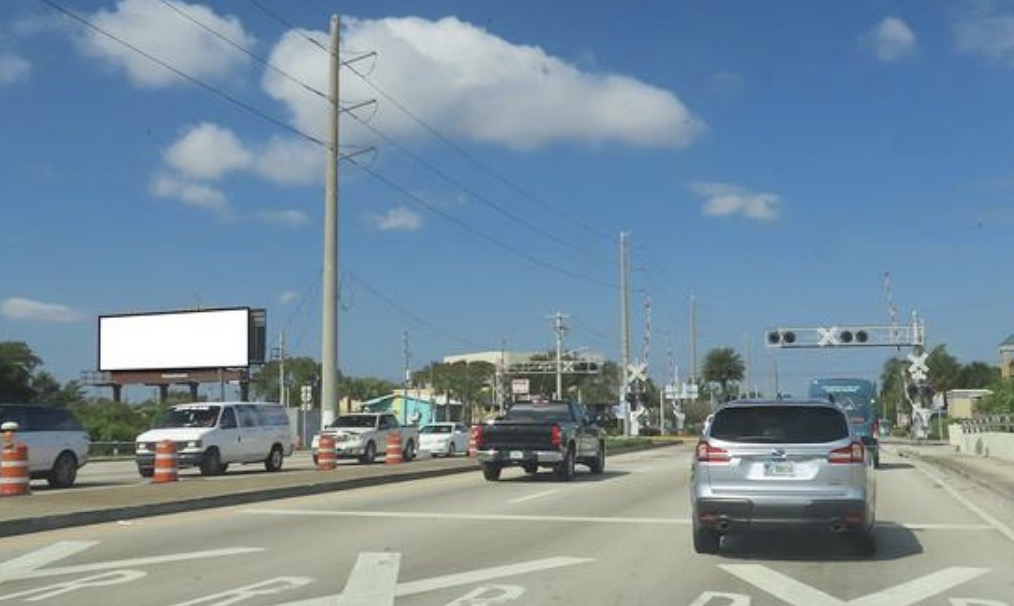 Oakland Park Blvd SS 300ft W/O I-95 F/E - 1 Media