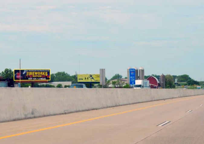 INTERSTATE 41 0.6 MI N/O CNTY GG ES Media