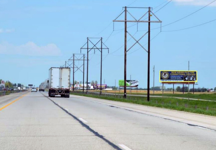 INTERSTATE 41 0.3 MI N/O COUNTY Z ES Media