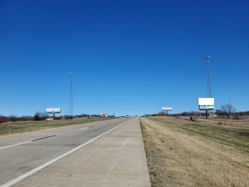 I-35 1.75 MI S/O SR 53 S/O ES Media