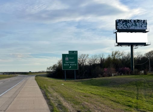 I-35 0.2 mi N/O SH 53 WS Media