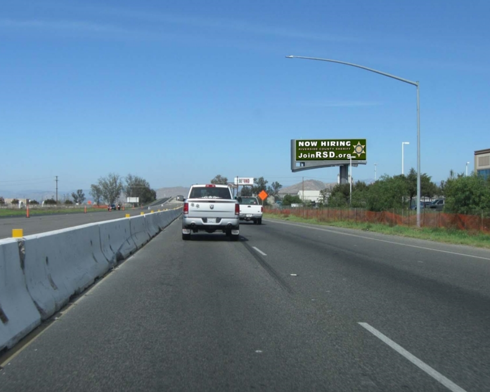 I-215 FWY EL .4 mi N/O Ethanac Media