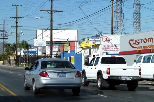 Lankershim ES 195ft S/O Hart (NO EXT) F/S - 1 Media