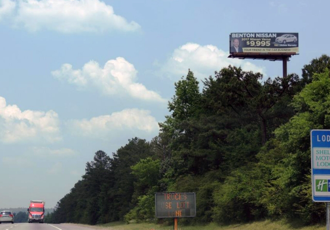 I-65 S E/L .7 MILE N/O HWY 87 Media