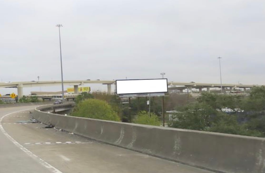 I-69 Southwest Frwy ES 100ft S/O Gulf Frwy F/S - 1 Media