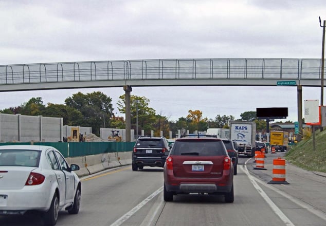 N. I-75 Fwy N/O Jarvis Ave E/S F/NW Media