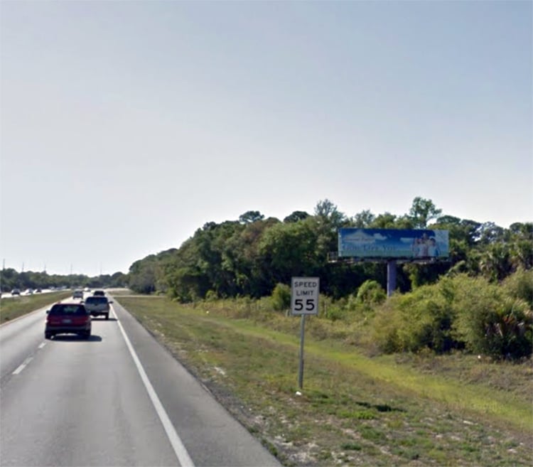 668 Tamiami Trail (US 41) 1.2 miles north of Toledo Blade Blvd. and 350 feet north of Warrington Blvd. Media