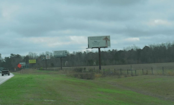 NC 87 0.4 mi North of NC 87 and US 701 Interchange - N/F RR Media