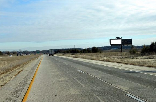 I-43 SS 1.8mi W/O Hwy 67 F/W - 1 Media