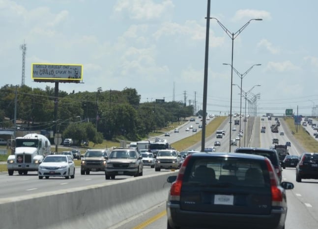 IH-35-E/S, 0.25 MI N/O HWY 183 Media