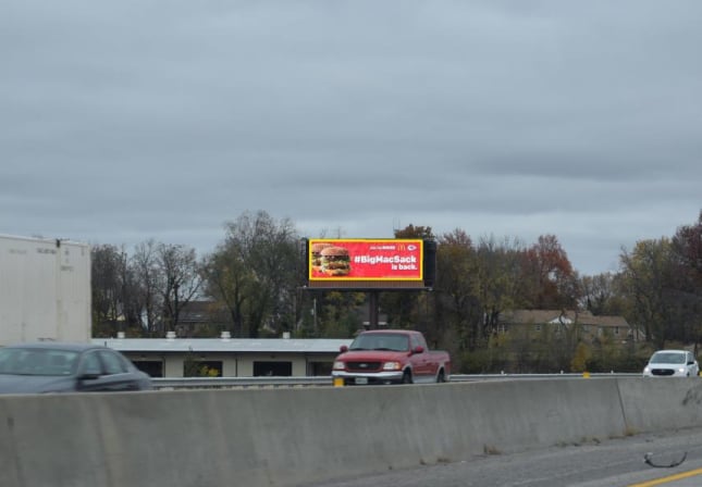 W/S I-435 .2 MI. N/O EASTWOOD TFCWY FS Media